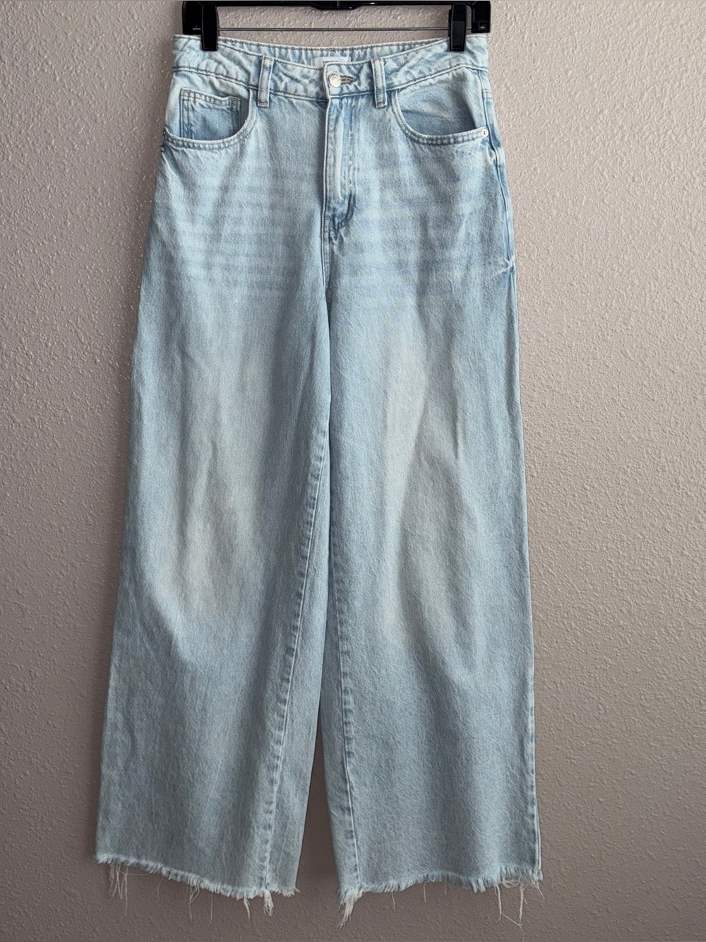 Forever 21 Light Acid Wash High‎ Rise Wide Leg Jeans Raw Hem